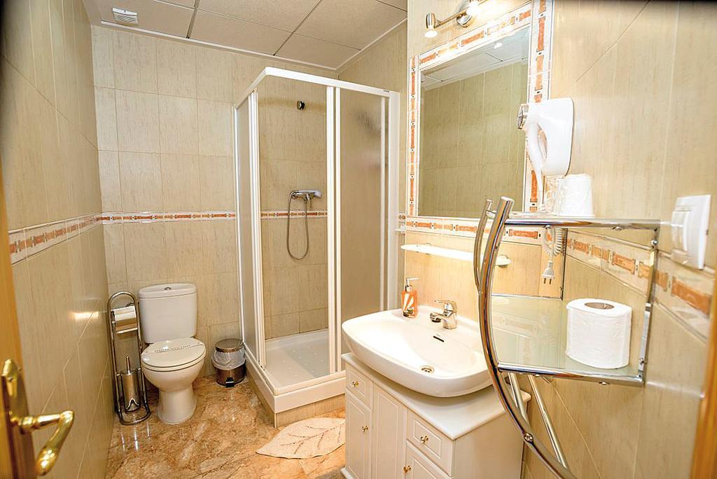 Hostal Carrizo Ельда Екстер'єр фото
