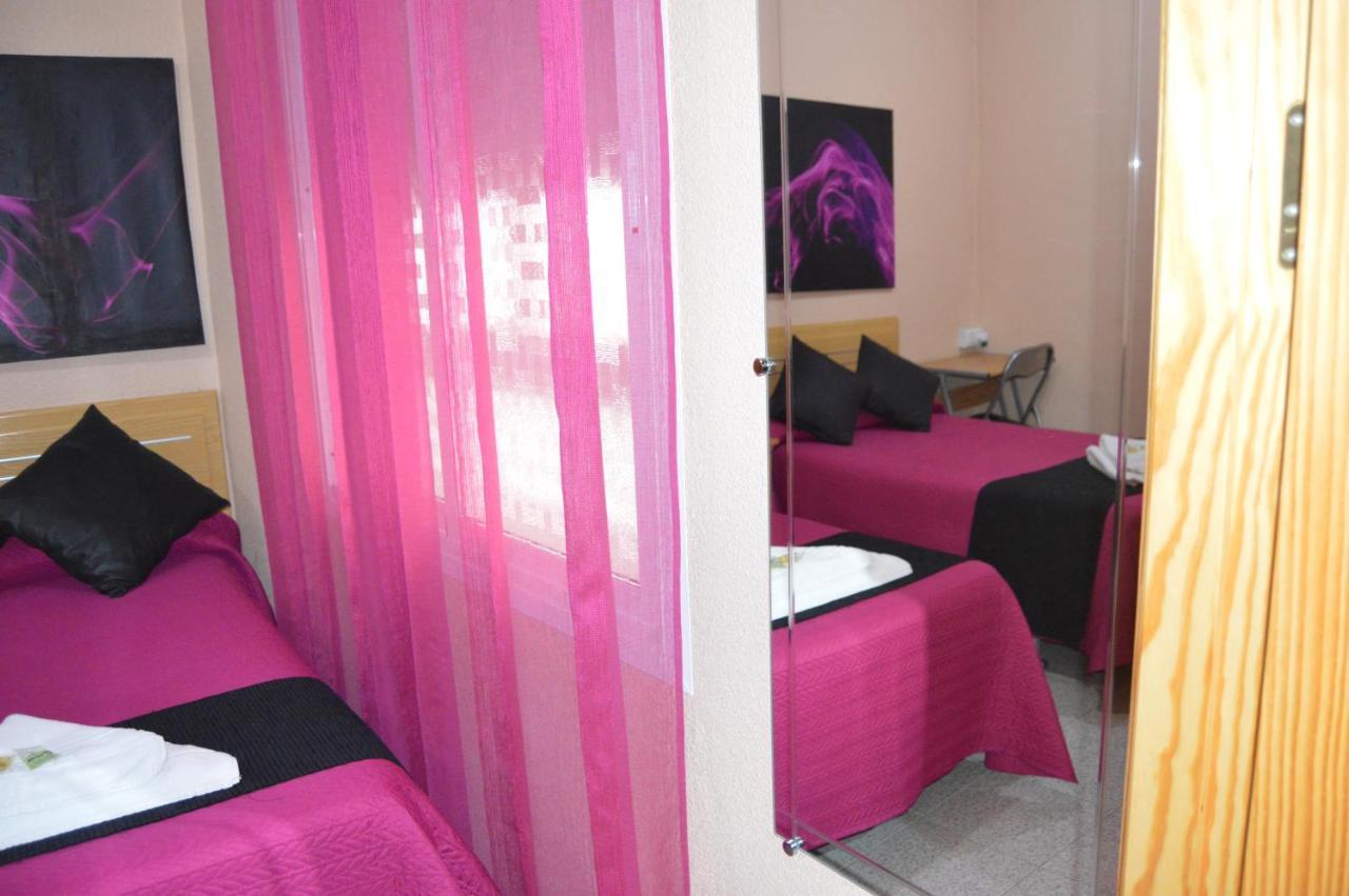Hostal Carrizo Ельда Екстер'єр фото